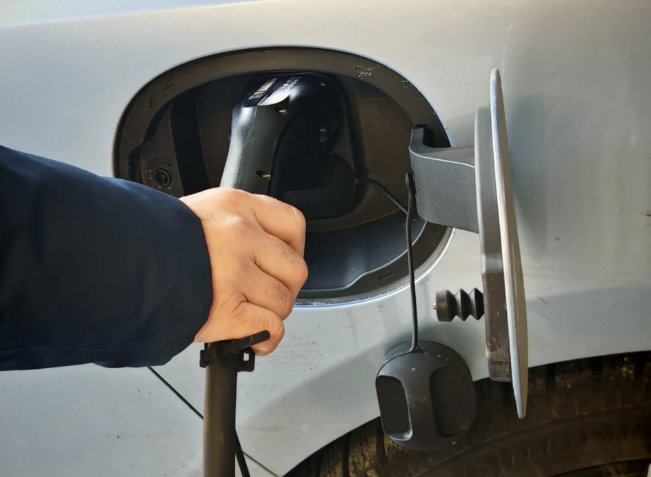 Investing in EVs: Opportunities, Risks & The Road Ahead 
